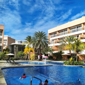 Pent House Dúplex en el Hotel Margarita Real con capacidad hasta para 8 personas totalmente equipado. Ubicado en la zona más exclusiva de Pampatar, a tan sólo metros de la playa, con servicio hotelero